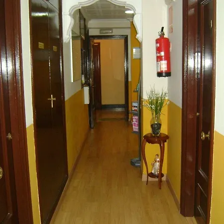 Pension Waksman * Валенсия